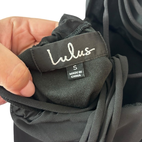 Lulu’s Maxi Gown Prom Homecoming Dress Black Strappy A-line Halter Size M - Picture 11 of 14